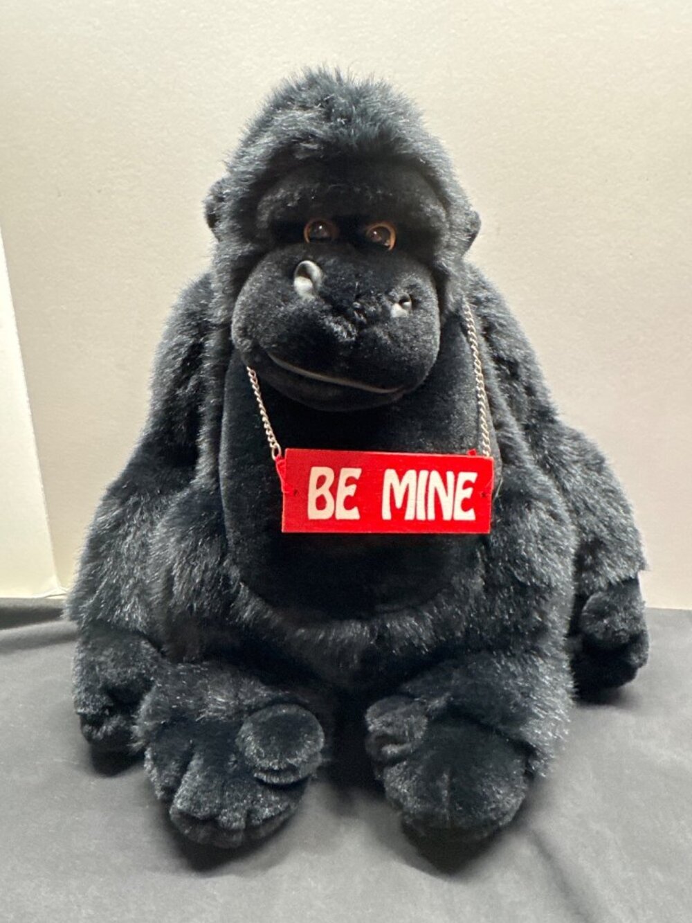 VTG Kids Of America Black Gorilla Plush Stuffed Animal  "Be Mine" Sign - 13 Inch